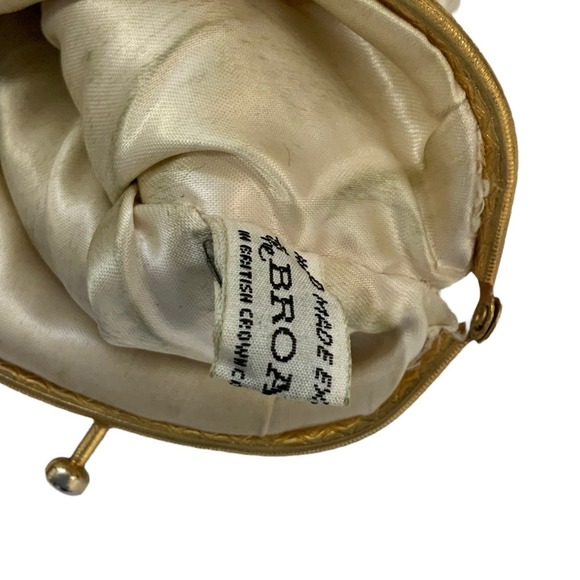 Vintage Cream Beaded Coin Purse The Broadway British Crown Colony Hong Kong - Picture 4 of 5